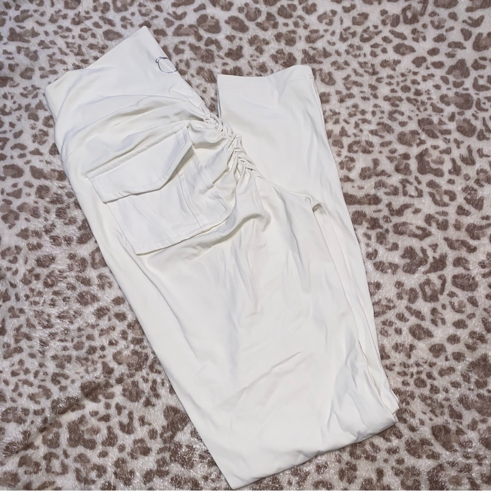 SCRUNCH BUTT POCKET LEGGINGS